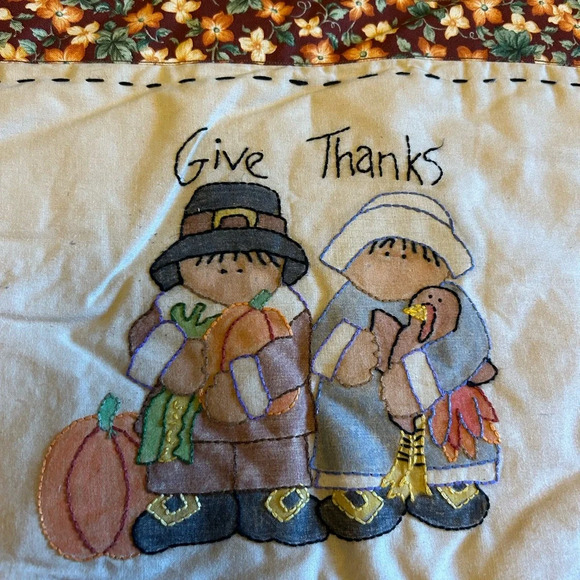Vintage Folk Art Thanksgiving Embroidered Patchwork Quilt Wall Hanging Pilgrims - Picture 2 of 6